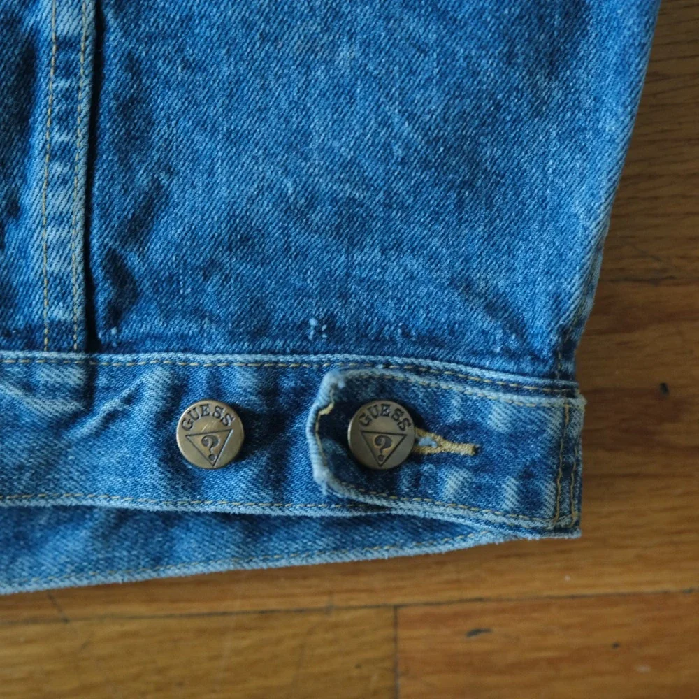 Guess Denim Jacket Mens Blue Distressed 90s Streetwear Size M Trucker Jacket
